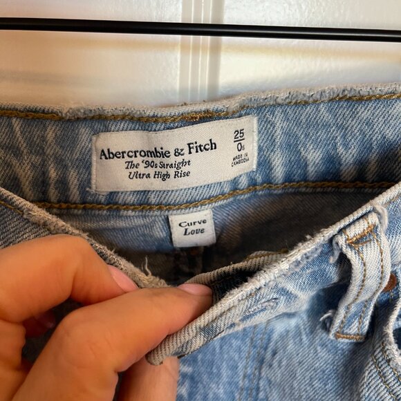Abercrombie & FitchCurve Love The 90's Straight Ultra High Rise - 25/0 - Picture 4 of 4